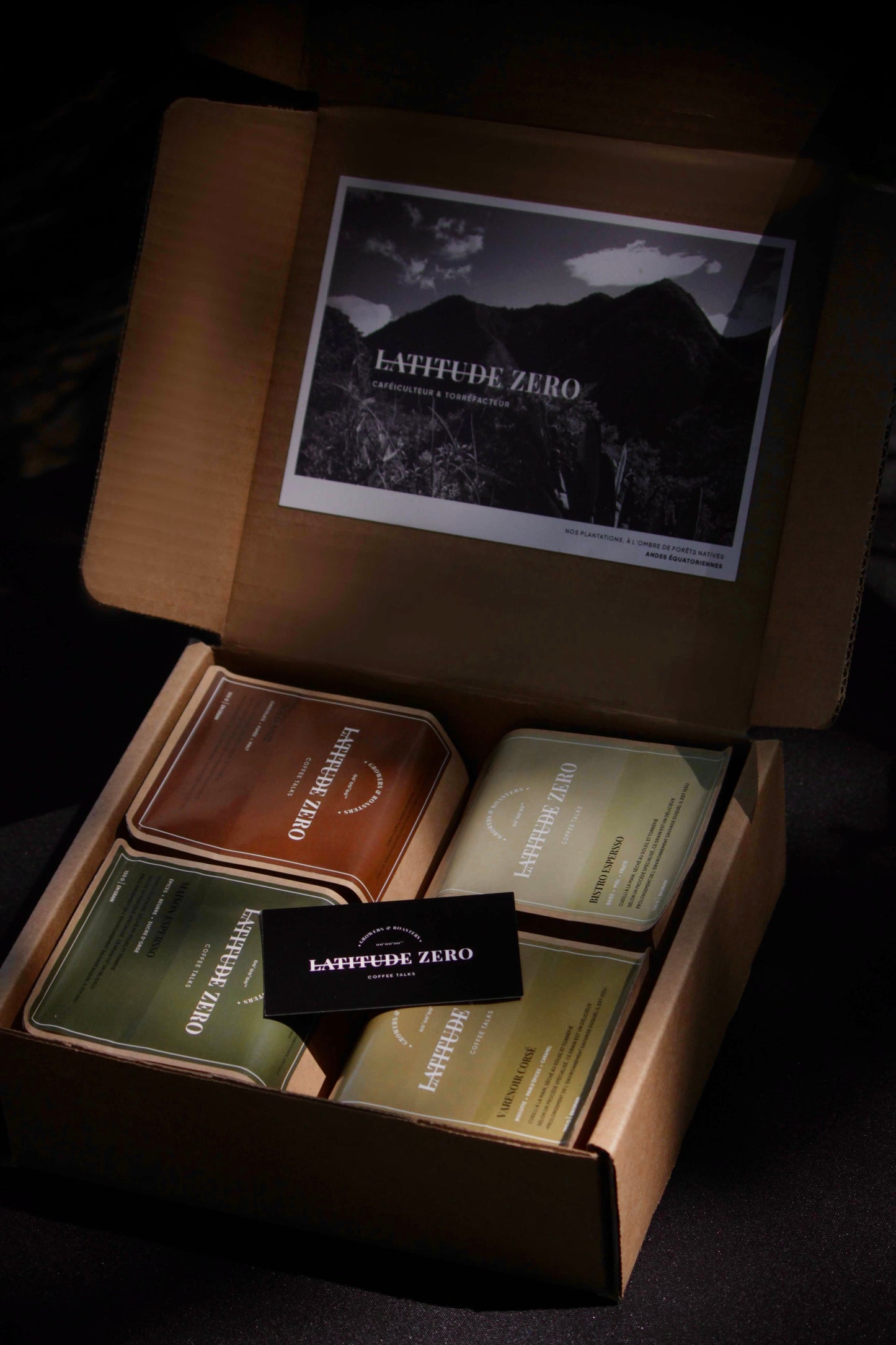 BOÎTE DÉCOUVERTE - LATITUDE ZERO