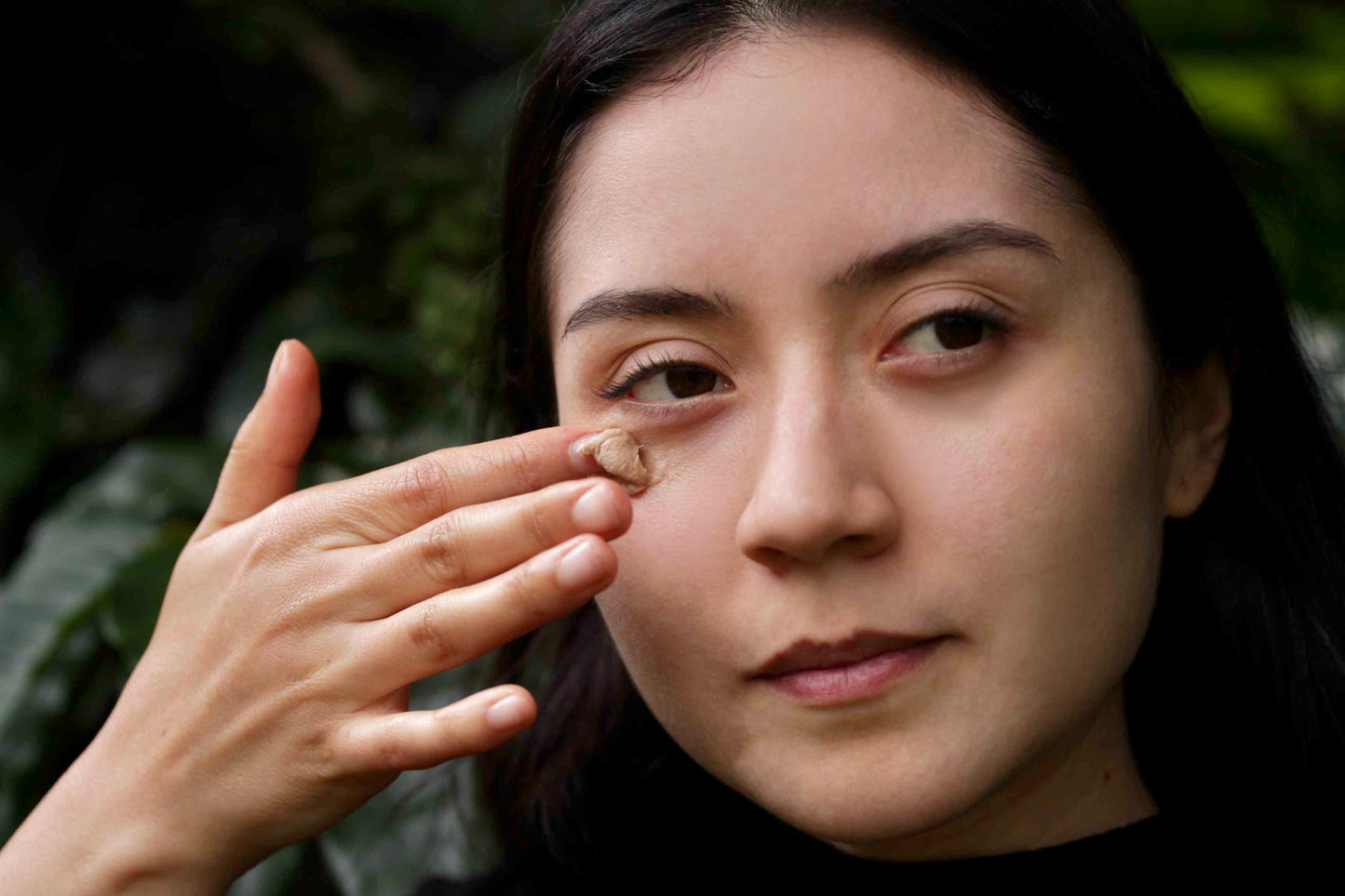 Crème pour les yeux à base de café